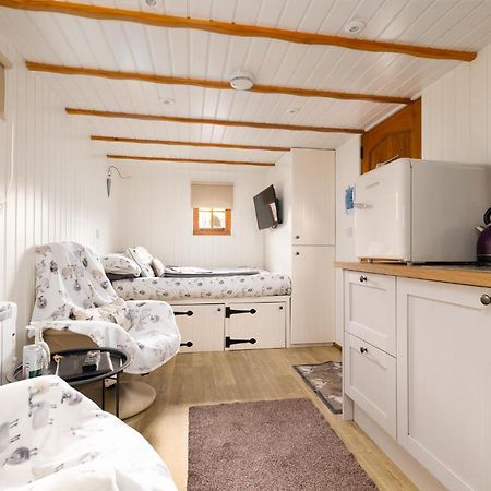 Shepherds Hut, West Ayton, Scarborough Exterior photo