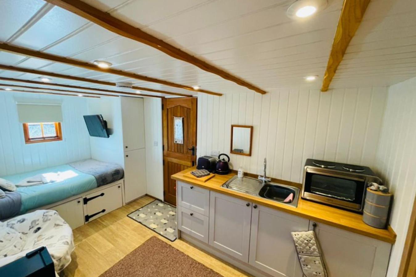 Shepherds Hut, West Ayton, Scarborough Exterior photo